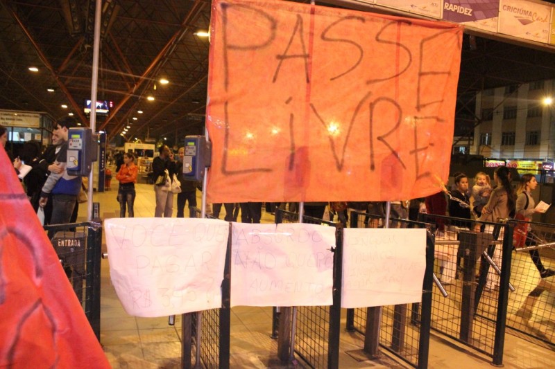 Protesto leva discussão do preço das passagens para a Câmara de Vereadores
