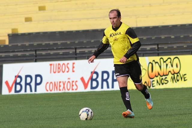 Baier está fora da partida contra o São Paulo
