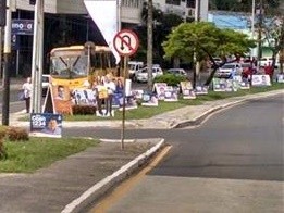 Justiça Eleitoral restringe colocação de placas de candidatos em vias públicas 