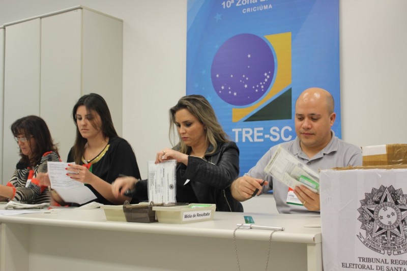 Em Criciúma, apuração das urnas deve ser encerrada até as 20 horas