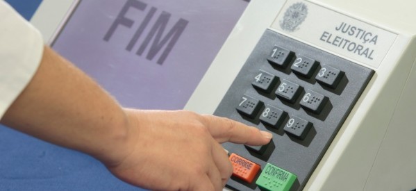 Catarinenses levarão 18 segundos para concluir a votação neste domingo 