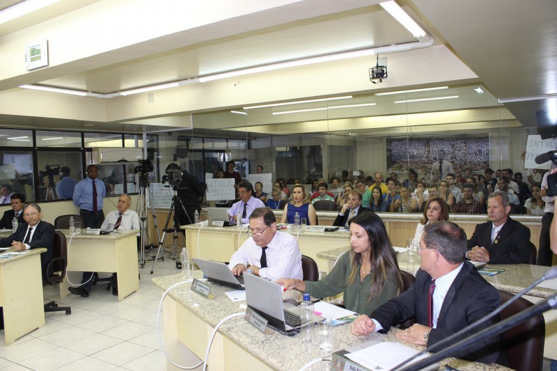 Projeto apresentado por lesados da Criciúma Construções deve evitar golpes imobiliários