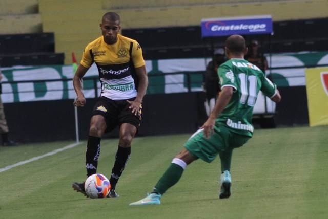 Criciúma fica no empate na estreia do hexagonal