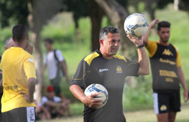 Luizinho apronta time para a estreia na Copa do Brasil