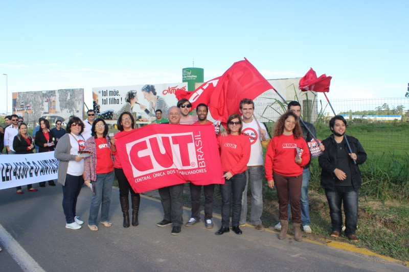 Tarde de protestos na região Central de Criciúma
