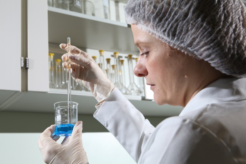Jornada de Farmácia traz temas como floralterapia, bioinformática e mercado