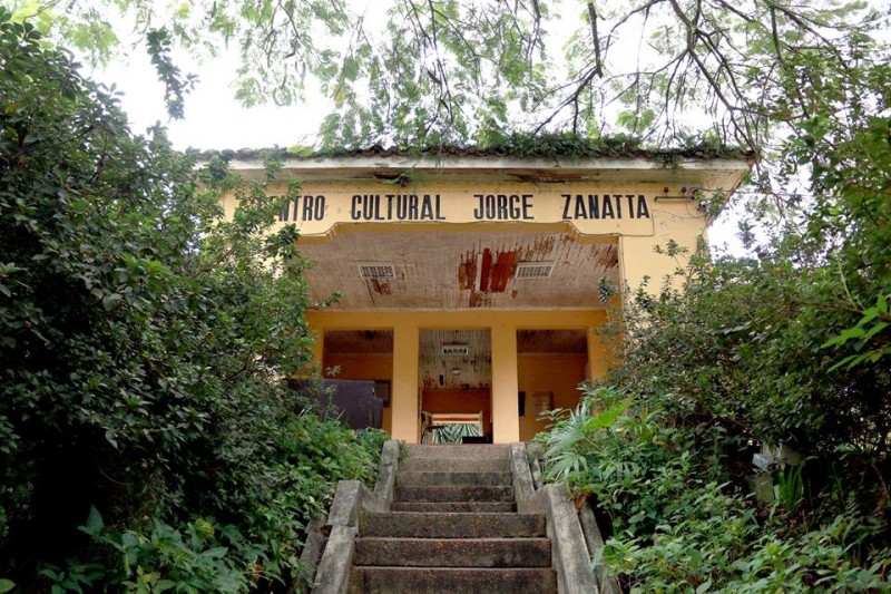 Obras suspensas no Centro Cultural Jorge Zanatta