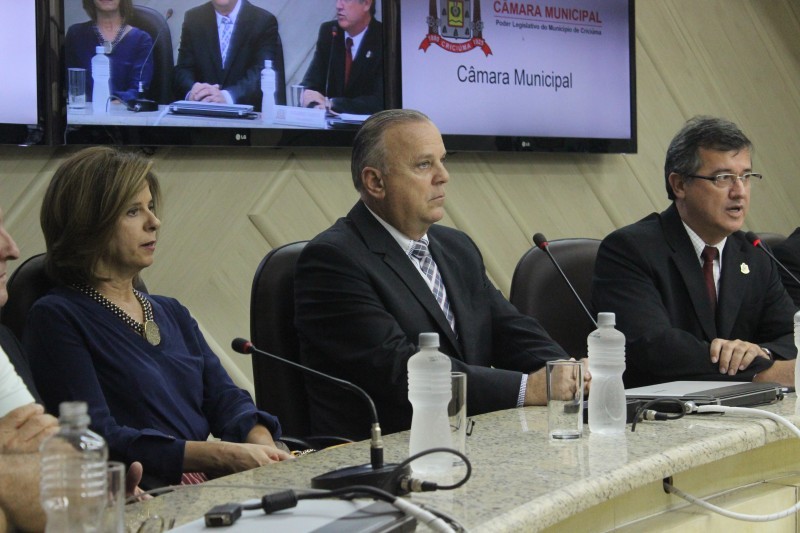 Há um ano, Márcio retornava à prefeitura