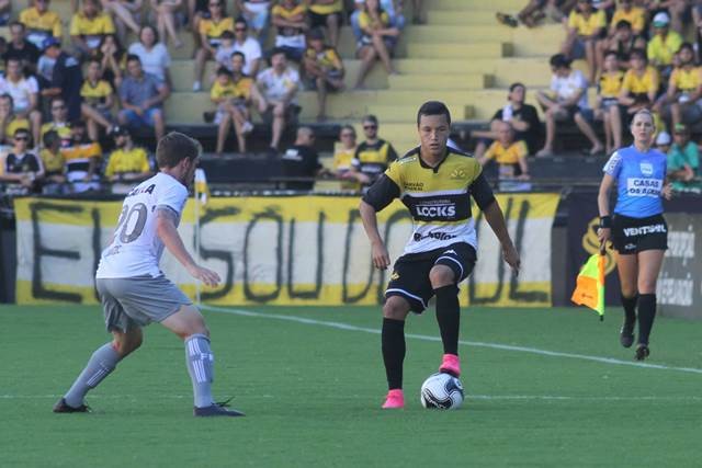 Criciúma perde em casa e se complica no Catarinense