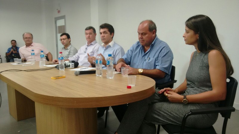Salvaro pode encerrar governo de transição