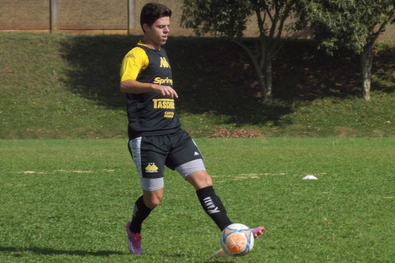 Eduardo é emprestado ao Cruzeiro