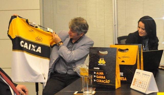 Criciúma firma pré-contrato com a Caixa