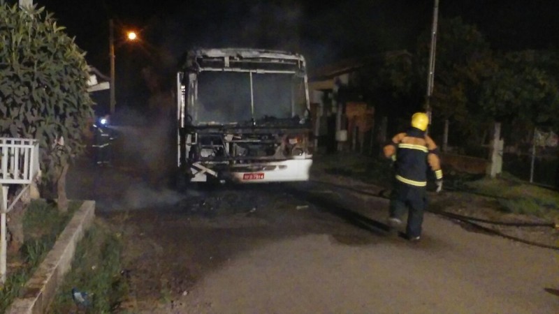 Após ataque, empresas limitam horário noturno