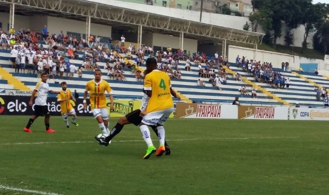 Criciúma despacha Santo André e avança na Copa do Brasil