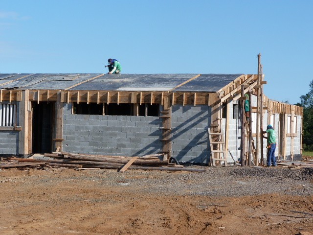 CASE avança ao oitavo mês de obras