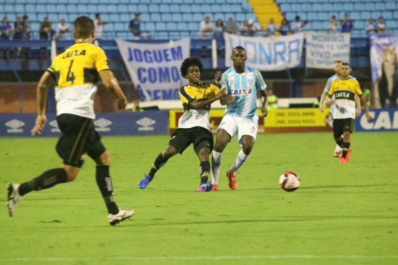Um baita jogo com vitória do Tigre