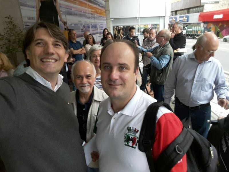 Região nos protestos contra espera por cidadania