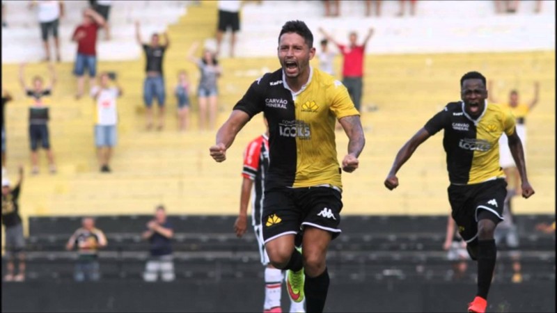 Criciúma confirma a contratação do meia Élvis