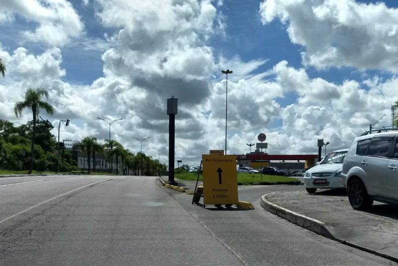 Trânsito alterado na Avenida Centenário