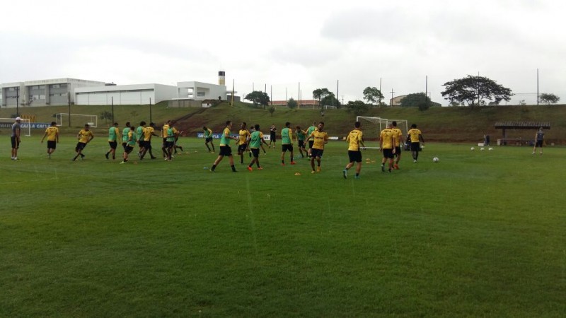 Argel Fucks e a preocupação da bola parada