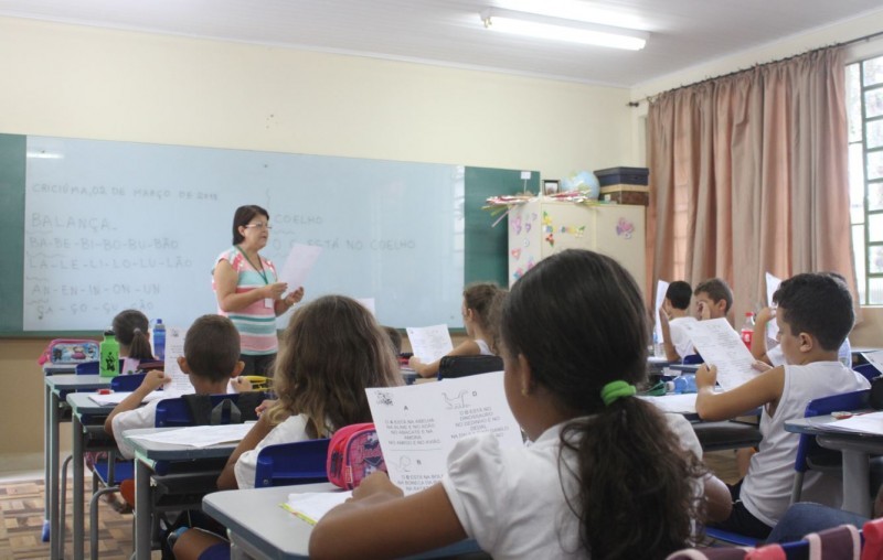Pais mobilizam esforços para que filhos permaneçam em escolas criciumenses
