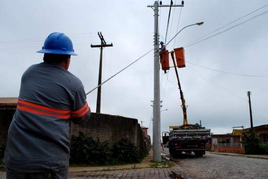 Celesc explica a alta nas faturas de energia 