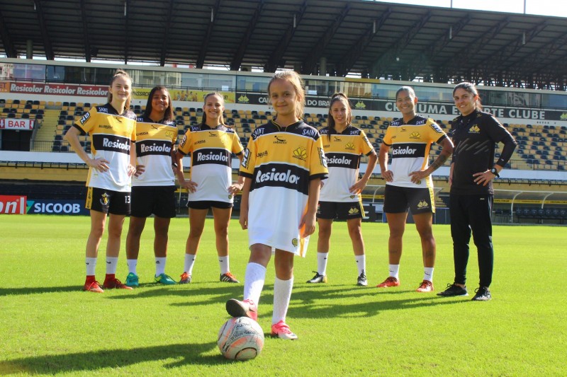 Em busca de sonhos, estudo e qualificação profissional: a história da equipe feminina do Criciúma