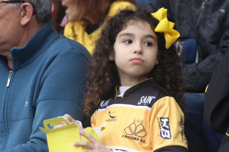 Mesmo em má fase, torcida comparece ao Majestoso 