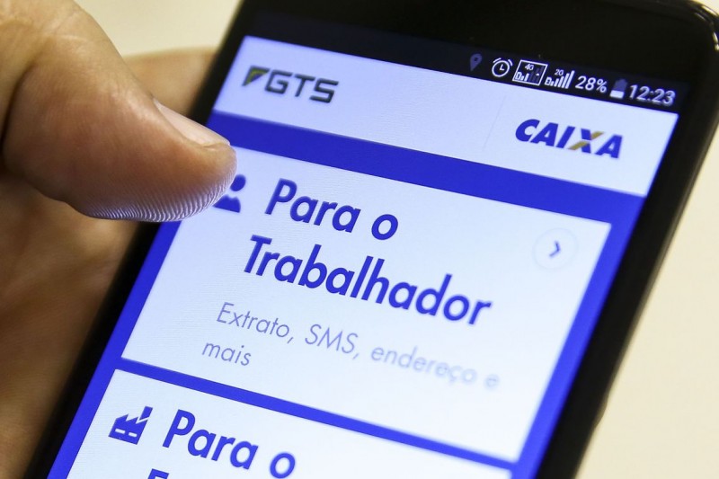 Vai sacar o FGTS? Confira dicas de economia e conheça mais sobre o benefício