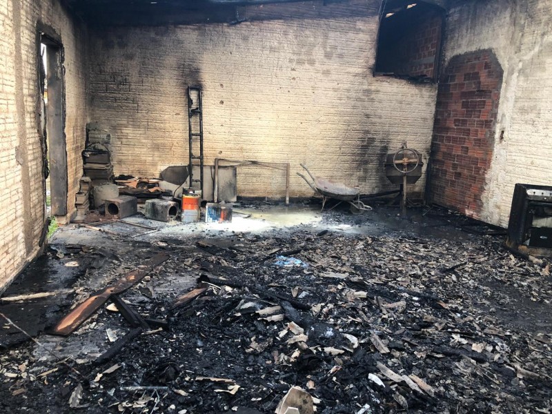 Casa do Hip Hop de Criciúma é atingida por incêndio durante a madrugada desta terça-feira 