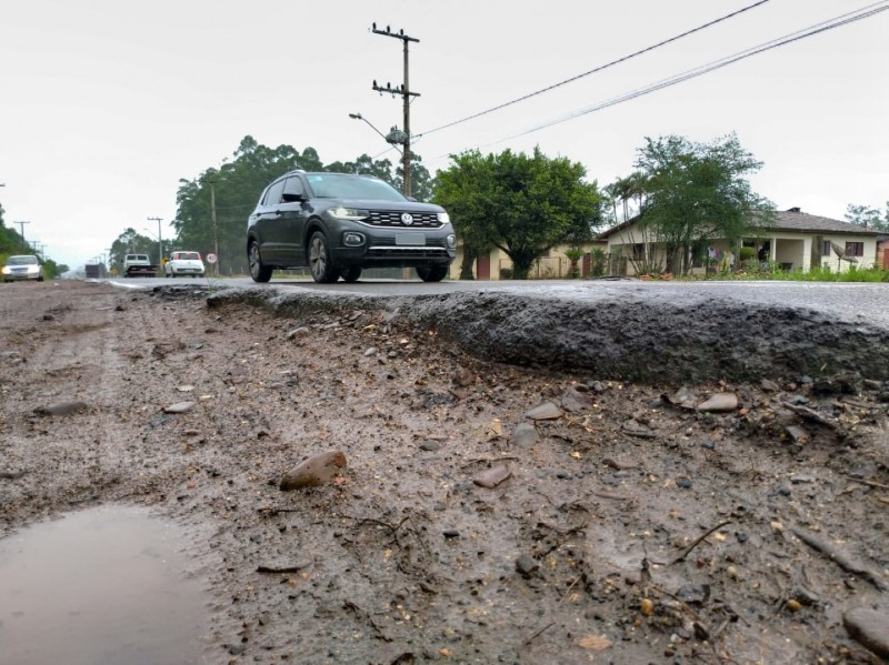 Municípios da Amrec lançam edital para execução de obras nas rodovias estaduais da região 