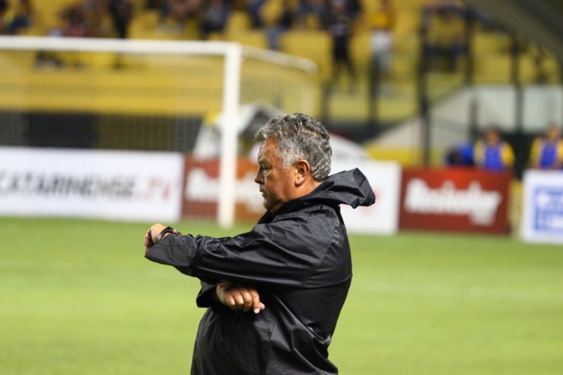 PODCAST: A eliminação na Copa do Brasil e as incertezas que rondam o H.H 