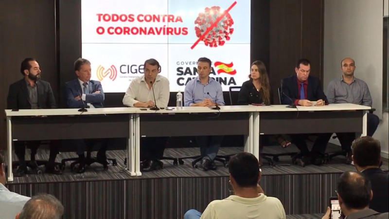 Governador decreta situação de emergência após detecção de transmissão comunitária no Sul de SC