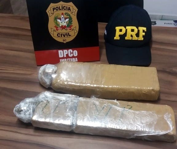 Traficante é preso com dois quilos de maconha em Imbituba