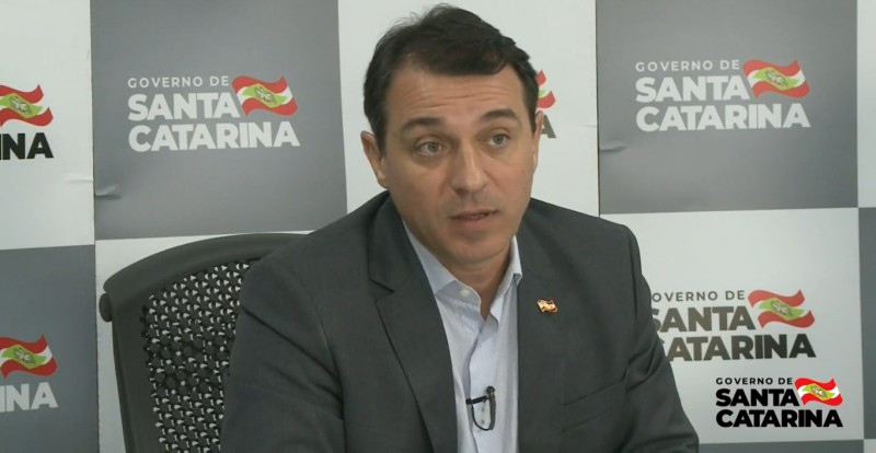 Santa Catarina fecha divisas e fronteiras para fretamentos e transportes coletivos de passageiros