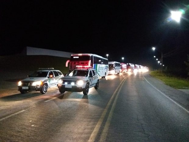 Governo autoriza entrada de veículos de transporte coletivo para repatriar turistas