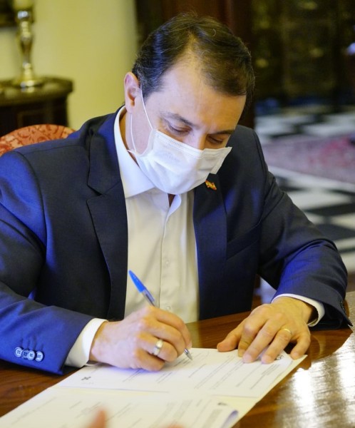 Moisés assina convênio para a construção da ponte sobre o Rio Araranguá