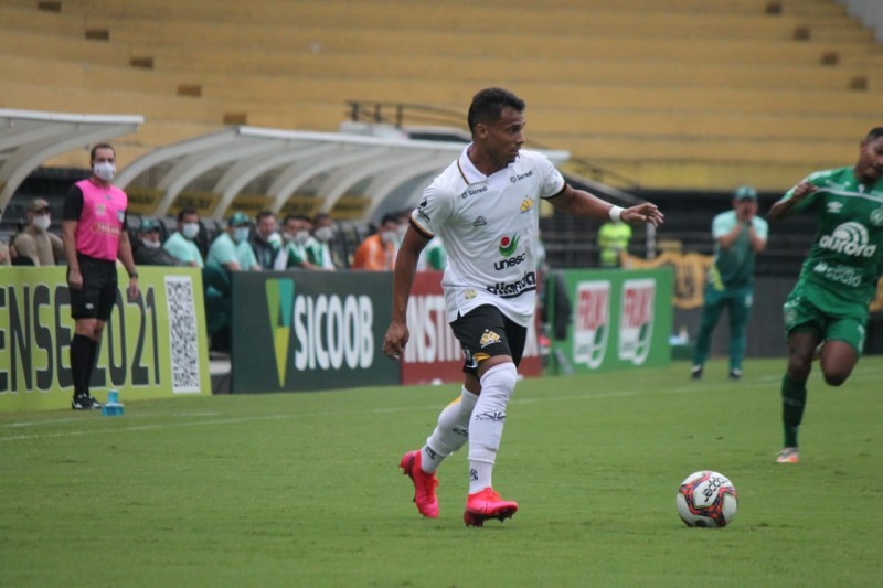 Mateus Anderson, Léo Campos e Emanuel não fazem mais parte do elenco do Criciúma
