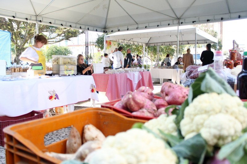 Feira da Agricultura Familiar volta a ser presencial no Paço Municipal a partir do dia 10 de junho