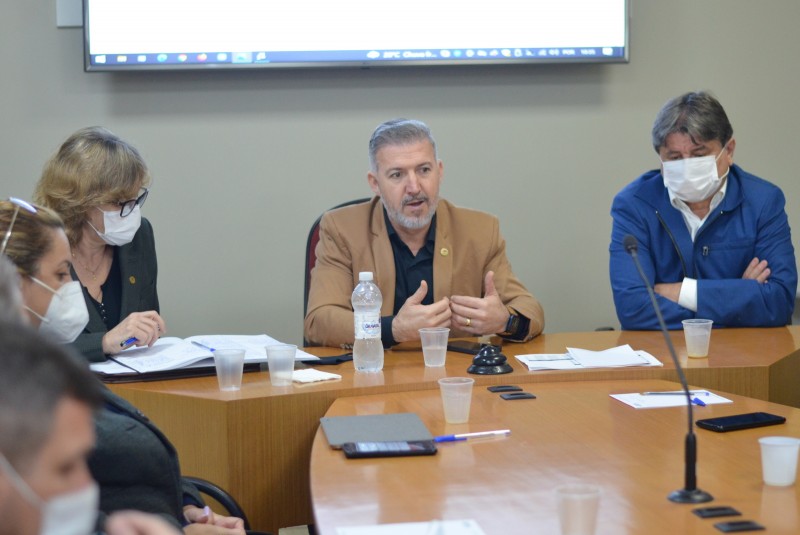 Presidente da FECAM visita Amrec  