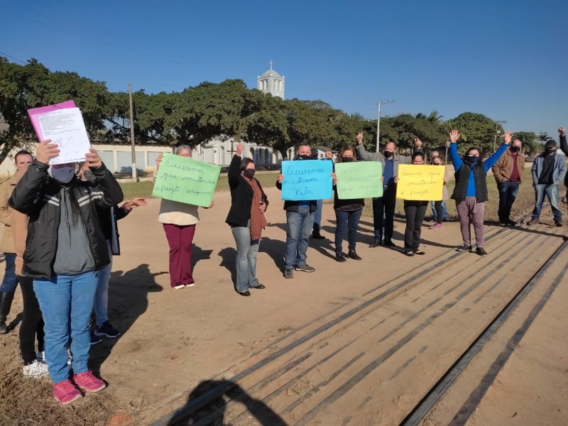 Moradores protestam contra alteração no projeto de pavimentação da avenida Manoel Gregório