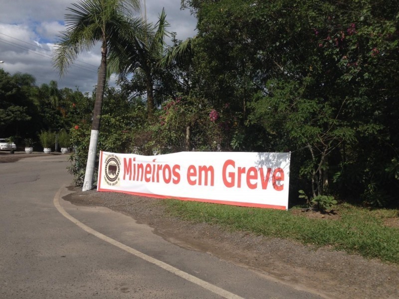 Mineiros decidem deflagrar greve geral a partir da próxima segunda-feira