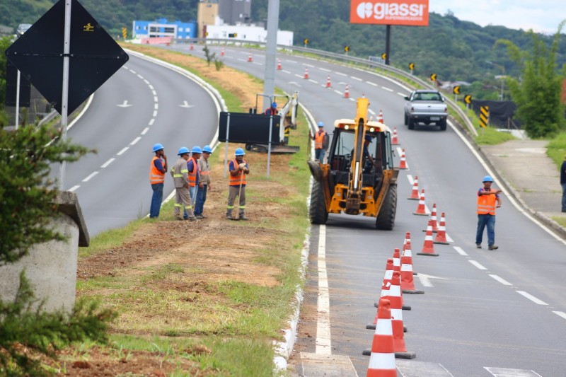 Conta da iluminação da Via Rápida custará R$ 50 mil mensais e será cobrada na Cosip