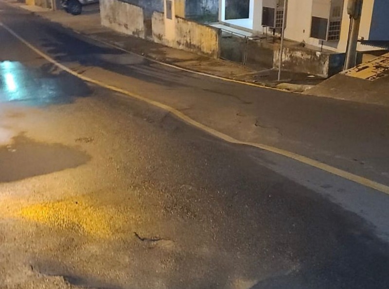 Asfalto cede no Rio Maina; trecho está interditado