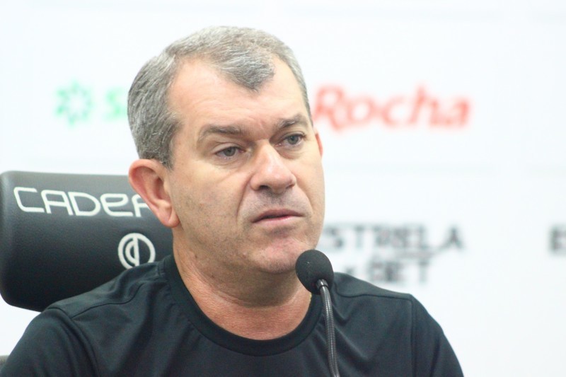 Cláudio Tencati detalha contratações e número de atletas que virão para a próxima temporada 