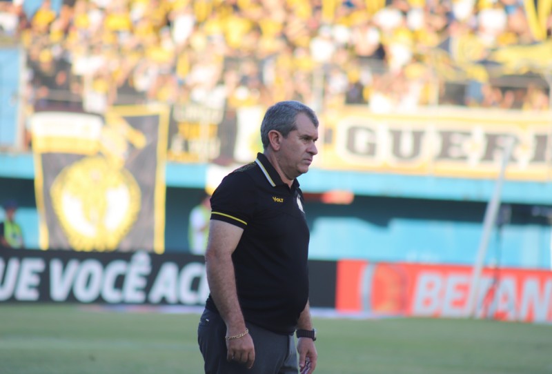 Tencati analisa vitória contra Brusque e exalta elenco e torcedor