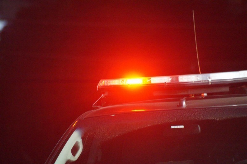 Policial atira contra si mesmo após confusão em boate, diz PM
