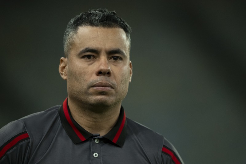 ‘Fizemos um jogo abaixo’, avalia técnico Jair Ventura após a derrota para o Tigre 
