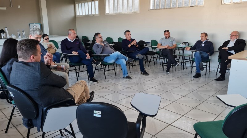 Trabalhadores da saúde decidem sobre paralisação na próxima semana