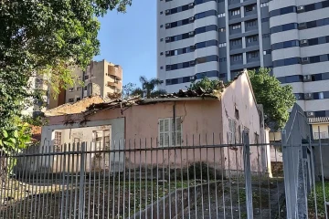 Clésio volta a reivindicar casas de militares